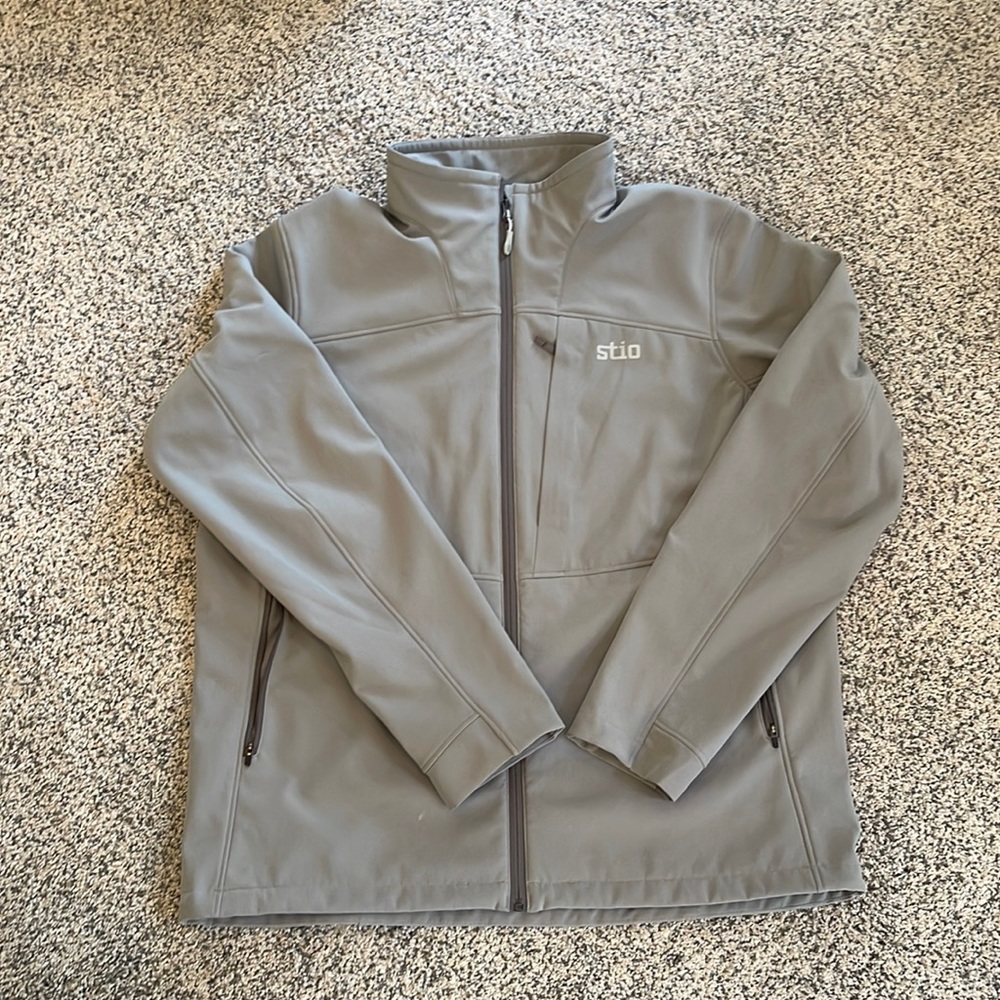 Stio Men’s Softshell Jacket with Fleece Lining